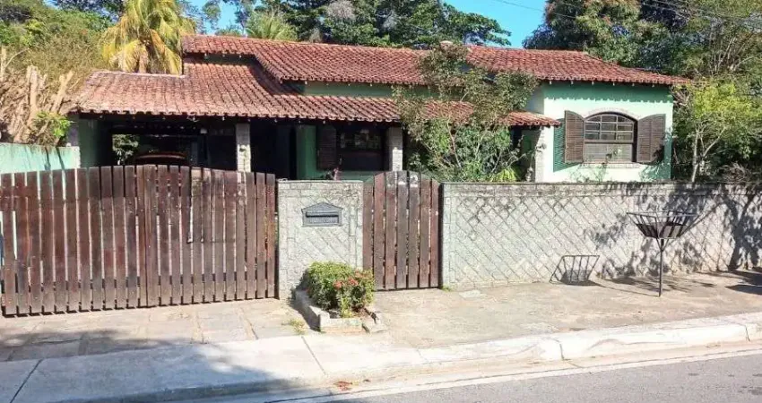 Casa com 5 dormitórios à venda, 400 m² por R$ 985.000,00 - Pontinha - Araruama/RJ