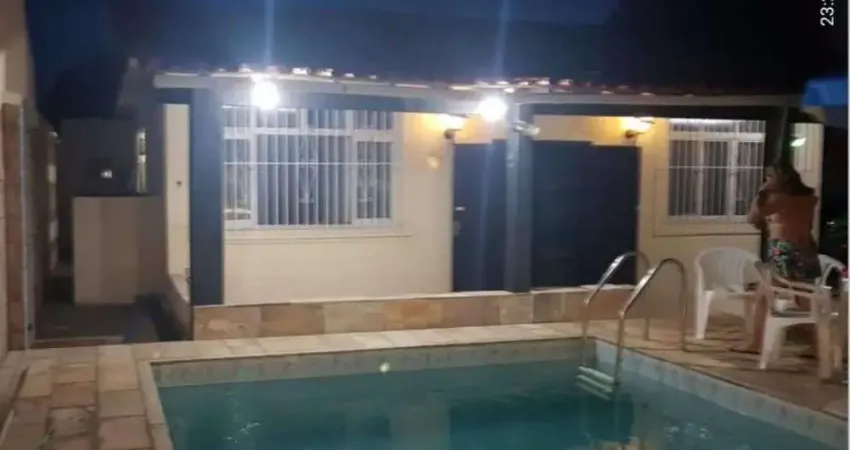 Casa com 3 dormitórios à venda, 150 m² por R$ 400.000,00 - Iguabinha - Araruama/RJ
