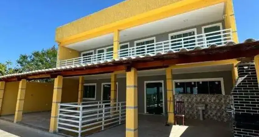 Casa com 3 dormitórios à venda, 300 m² por R$ 1.000.000,00 - Bacaxá - Saquarema/RJ