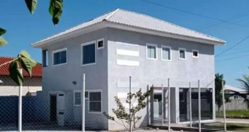Casa com 3 dormitórios à venda, 161 m² por R$ 590.000,00 - Fazendinha - Araruama/RJ