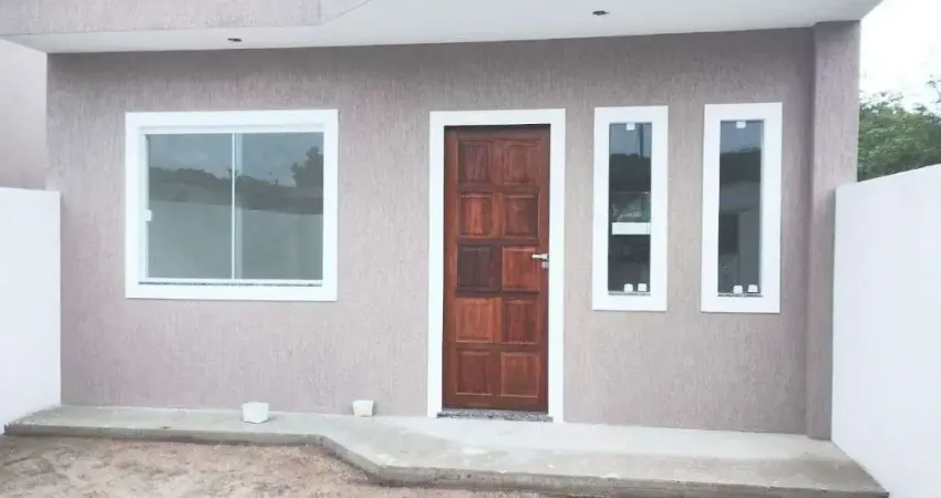 Casa com 2 dormitórios à venda, 70 m² por R$ 190.000,00 - Itatiquara - Araruama/RJ