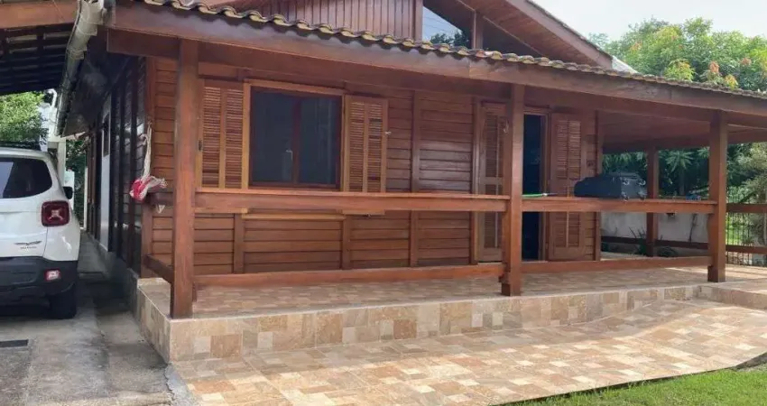 Casa com 2 dormitórios à venda, 180 m² por R$ 650.000,00 - Leigo - Saquarema/RJ