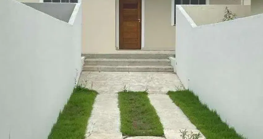Casa com 2 dormitórios à venda, 71 m² por R$ 350.000 - Coqueiral - Araruama/RJ