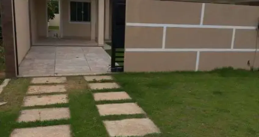 Casa com 2 dormitórios à venda, 91 m² por R$ 330. - Três Vendas - Araruama/RJ