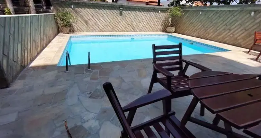 Apartamento com 4 dormitórios à venda, 130 m² por R$ 650.000,00 - Braga - Cabo Frio/RJ