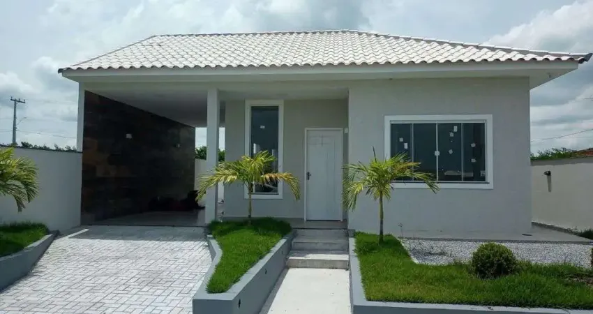 Casa com 2 dormitórios à venda, 86 m² por R$ 380.000,00 - Fazendinha - Araruama/RJ