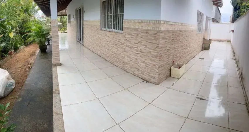 Casa com 3 dormitórios à venda, 150 m² por R$ 400.000,00 - Areal - Araruama/RJ