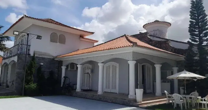 Casa com 7 dormitórios à venda, 500 m² por R$ 2.500.000 - Parque Hotel - Araruama/RJ