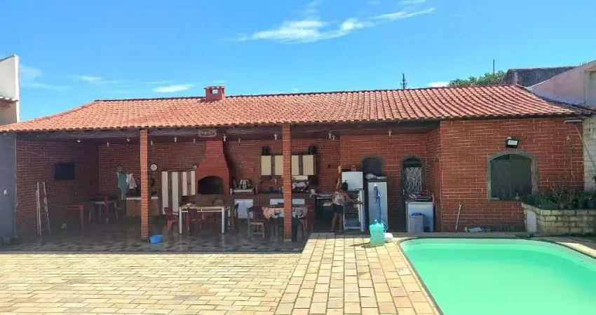 Casa com 3 dormitórios à venda, 160 m² por R$ 450.000,00 - Areal - Araruama/RJ
