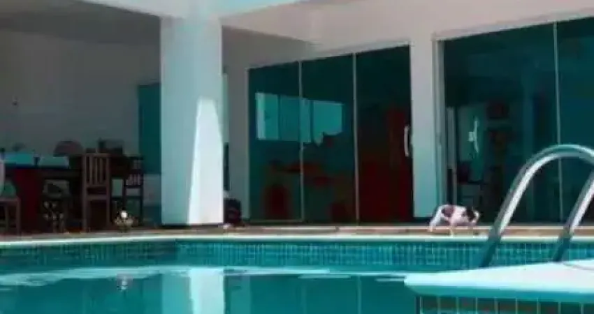 Casa com 5 dormitórios à venda, 500 m² por R$ 2.700.000,00 - Pontinha - Araruama/RJ