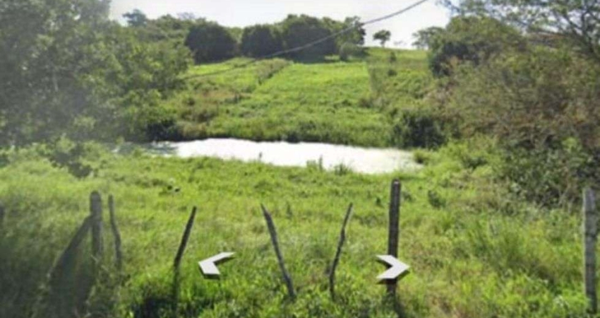 Terreno à venda, 1350 m² por R$ 60.000,00 - Três Vendas - Araruama/RJ