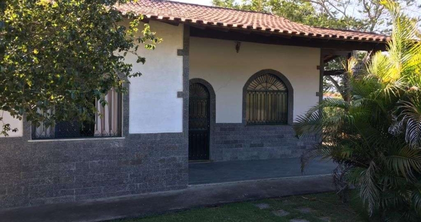Casa com 2 dormitórios à venda, 150 m² por R$ 250.000,00 - Bananeiras - Araruama/RJ