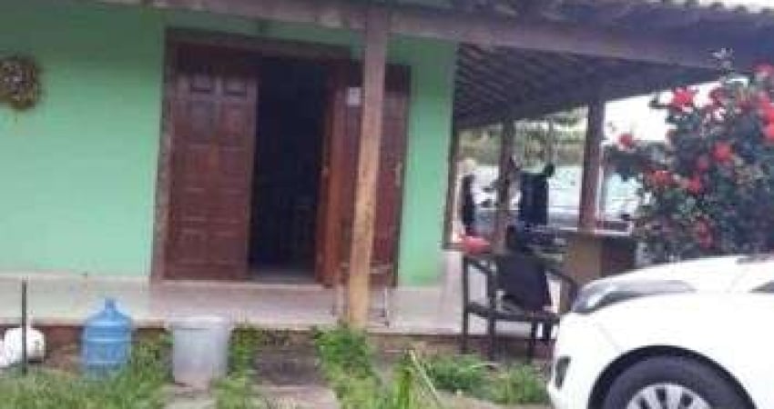 Casa com 3 dormitórios à venda, 250 m² por R$ 400.000,00 - Coqueiral - Araruama/RJ