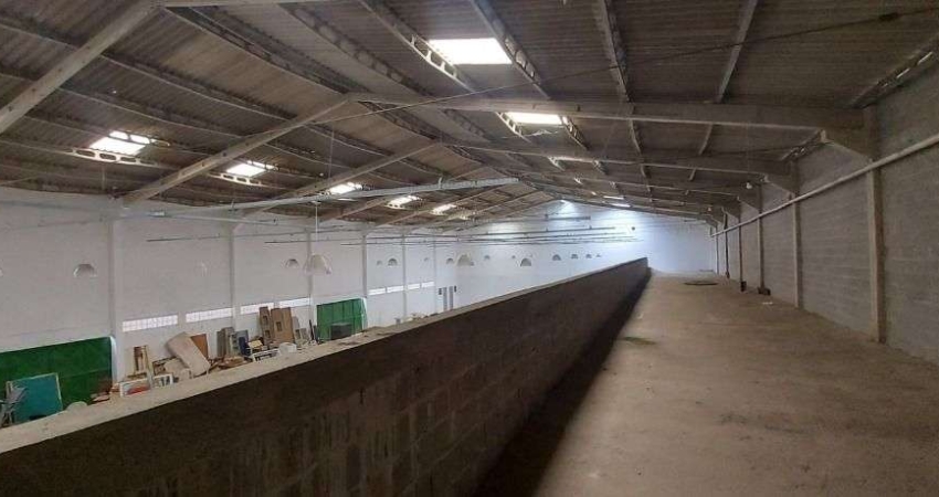 Galpão, 1000 m² - venda por R$ 3.000.000 ou aluguel por R$ 22.000/mês - Fazendinha - Araruama/RJ