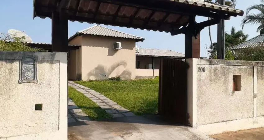 Casa com 3 dormitórios à venda, 317 m² por R$ 850.000 - Pontinha - Araruama/RJ