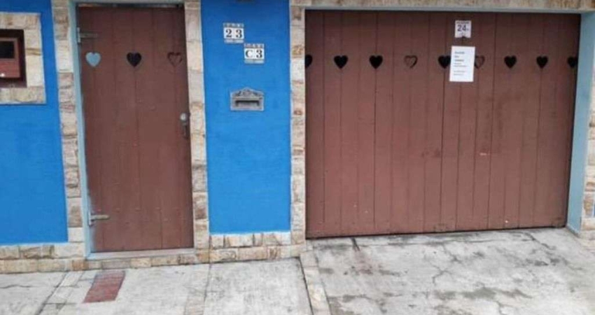 Casa com 2 dormitórios à venda, 70 m² por R$ 420.000 - Centro - São Pedro da Aldeia/RJ