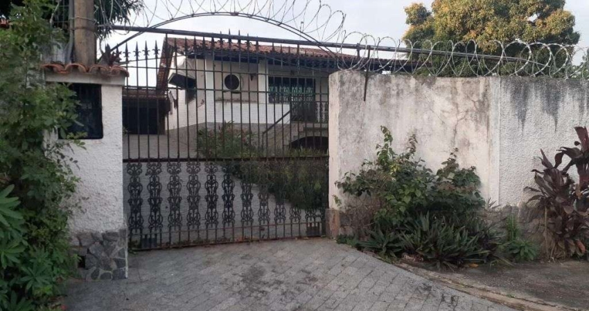 Casa com 3 dormitórios à venda, 250 m² por R$ 800.000,00 - Parque Hotel - Araruama/RJ