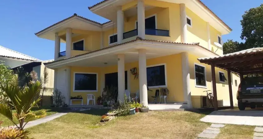 Casa com 4 dormitórios à venda, 350 m² por R$ 890.000,00 - Bananeiras - Araruama/RJ