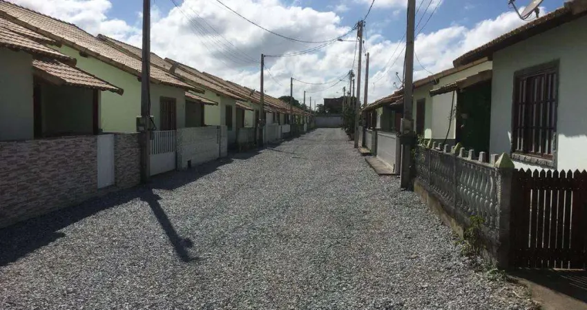 Casa com 2 dormitórios à venda, 78 m² por R$ 170.000,00 - Praia do Barbudo - Araruama/RJ