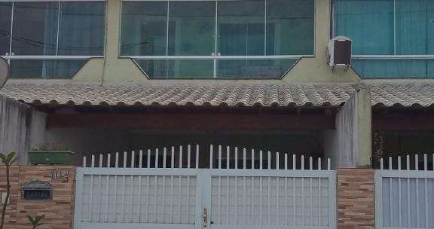 Casa com 3 dormitórios à venda, 150 m² por R$ 400.000,00 - Centro - Araruama/RJ