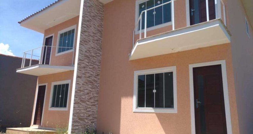 Sobrado com 2 dormitórios à venda, 80 m² por R$ 330.000,00 - Parque Hotel - Araruama/RJ