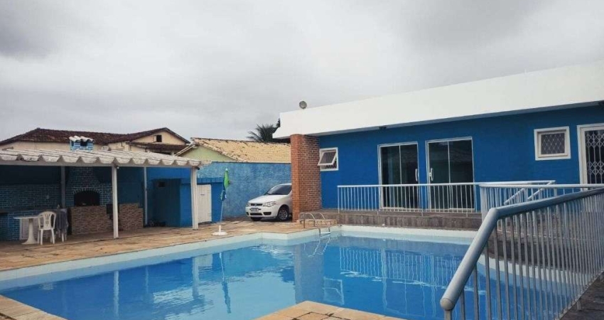 Casa com 4 dormitórios à venda, 400 m² por R$ 1.000.000,00 - Coqueiral - Araruama/RJ