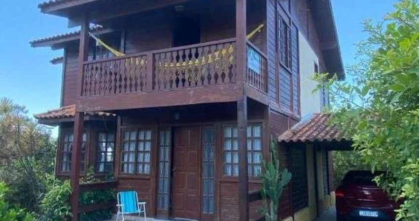 Casa com 4 dormitórios à venda, 140 m² por R$ 320.000,00 - Ponte dos Leites - Araruama/RJ