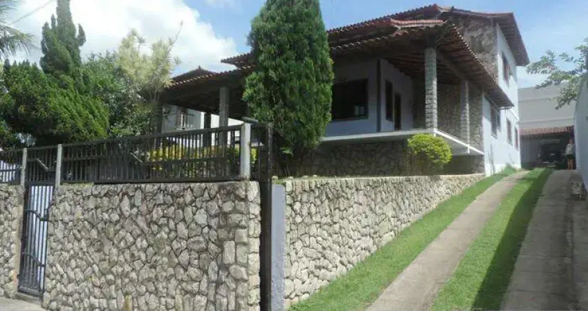 Casa com 3 dormitórios à venda, 260 m² por R$ 730.000,00 - Centro - Araruama/RJ