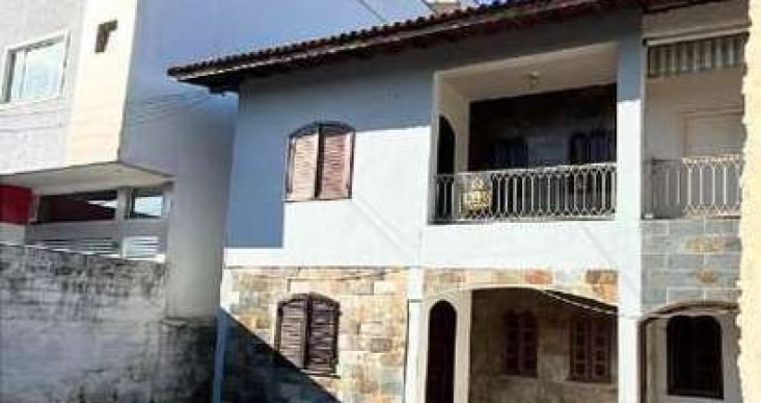 Casa com 2 dormitórios para alugar, 70 m² por R$ 1.400,00/mês - Praça da Bandeira - Araruama/RJ