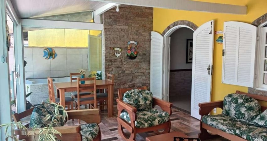 Casa com 3 dormitórios à venda, 260 m² por R$ 2.000.000,00 - Foguete - Cabo Frio/RJ