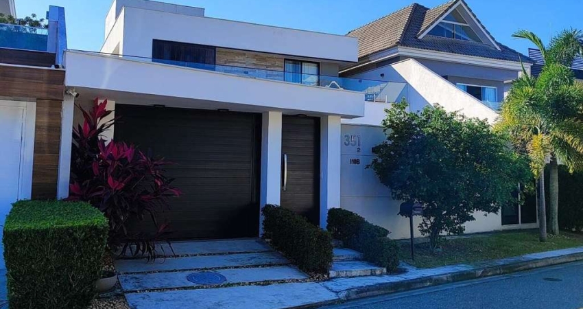 Casa em condomínio à venda, 2 quartos, 3 suítes, 2 vagas, Recreio dos Bandeirantes - Rio de Janeiro/RJ