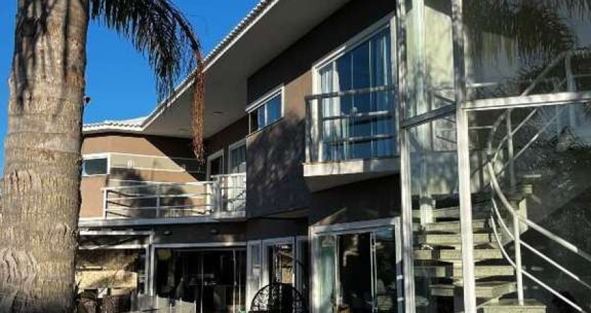 Casa em condomínio à venda, 4 quartos, 3 suítes, Pontinha - Araruama/RJ