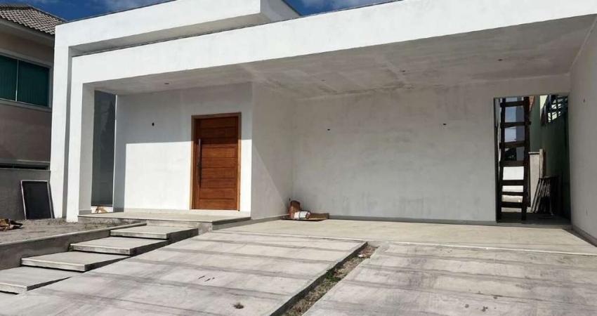 Casa à venda, 3 quartos, 1 suíte, Centro - Araruama/RJ