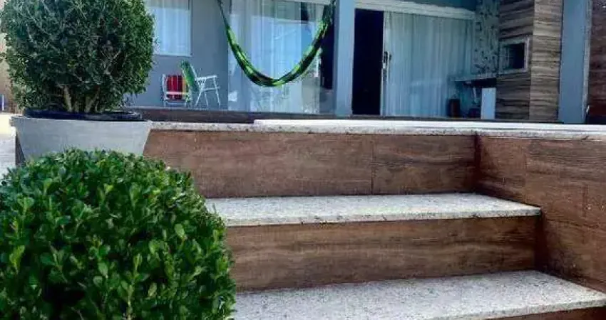 Excelente Casa em condomínio para locação R$2500 - Fazendinha - Araruama/RJ
