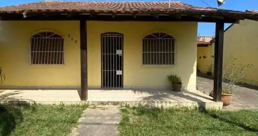 Casa independente com 2 quartos por apenas R$ 180.000 - Fazendinha - Araruama/RJ