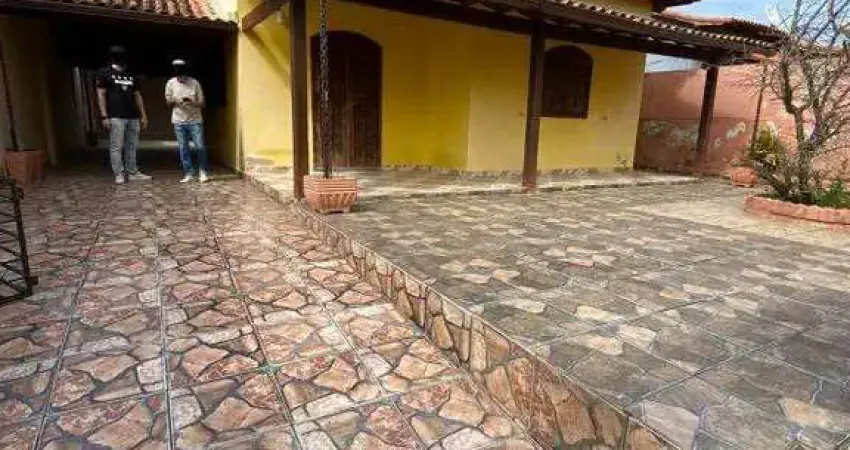 Casa independente à venda com 2 quartos por apenas R$ 280.000 - Fazendinha - Araruama/RJ