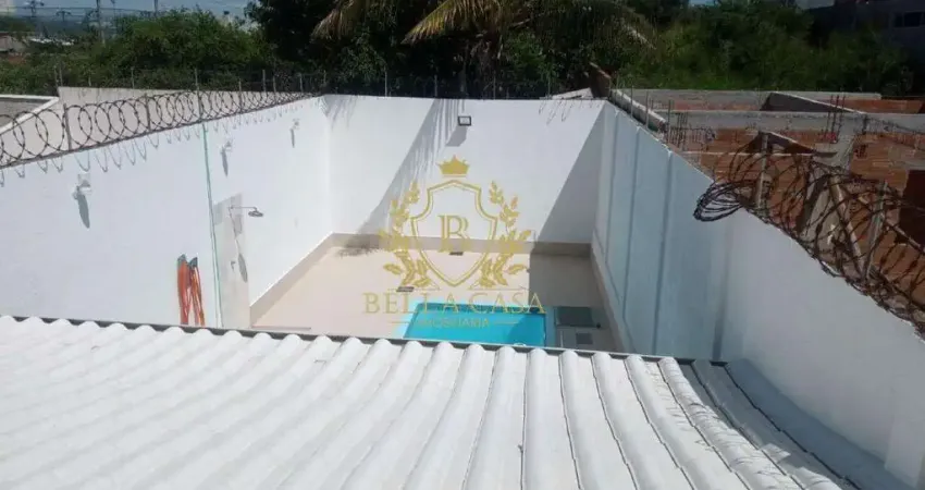 Casa duplex com 3 quartos para locação por r$ 5.000,00/mês - colinas do peró - cabo frio/rj
