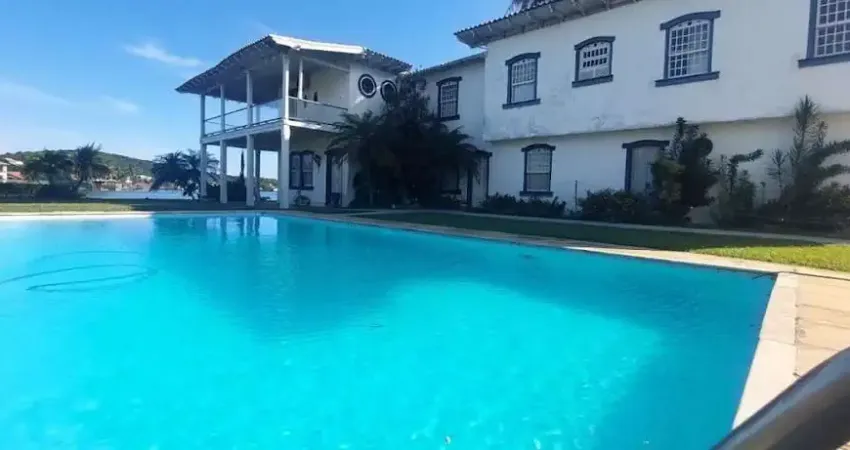 Mansão com 7 suítes para locação por r$ 16.000,00 - ogiva - cabo frio/rj