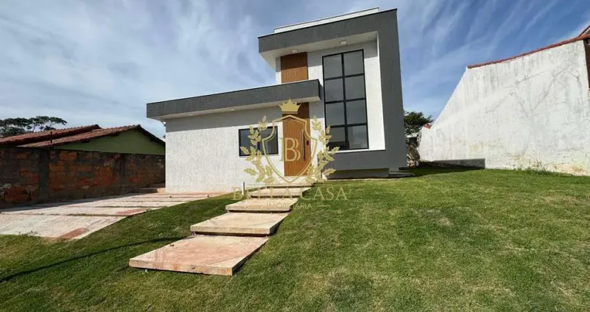 Casa residencial em condomínio à venda por R$ 750.000,00 - 192 m² de área construída - Poço Fundo, São Pedro da Aldeia