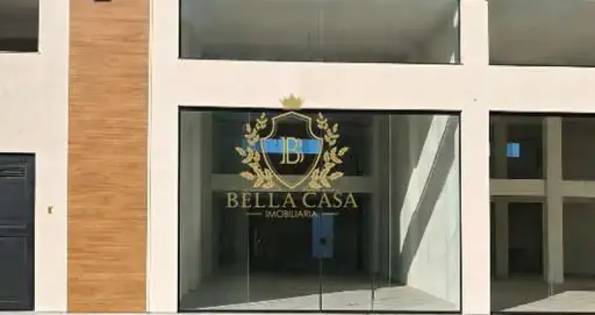 Loja Comercial para Alugar no Centro de Araruama — 175 m² Internos, 15 m² Externos