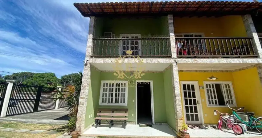 Casa em Condomínio em Cabo Frio - Jardim Flamboyant | 3 Quartos (1 suíte) com Piscina