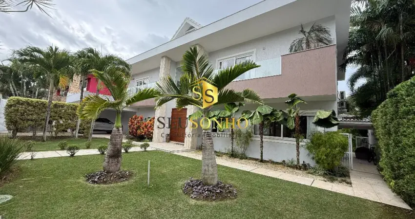 Casa triplex 5 suítes c/piscina e área gourmet - Santa Mônica Jardins Barra da Tijuca