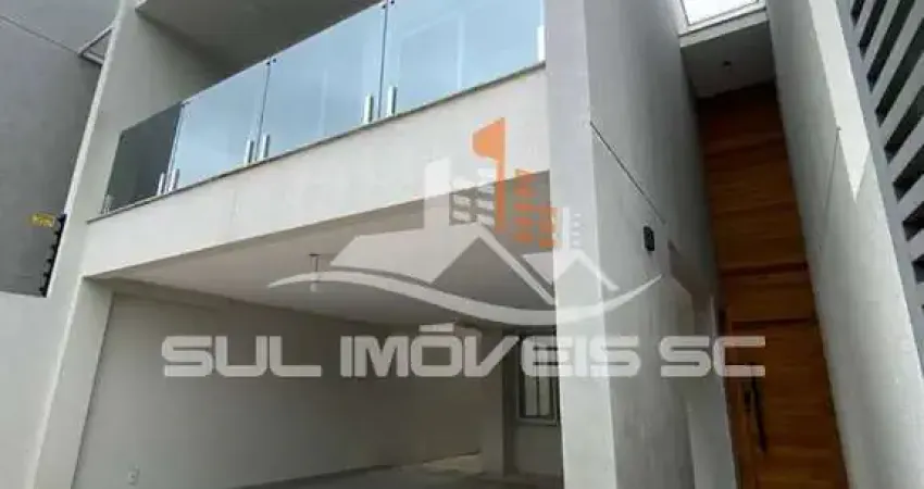 Casa com 3 quartos à venda no São João, Itajaí 