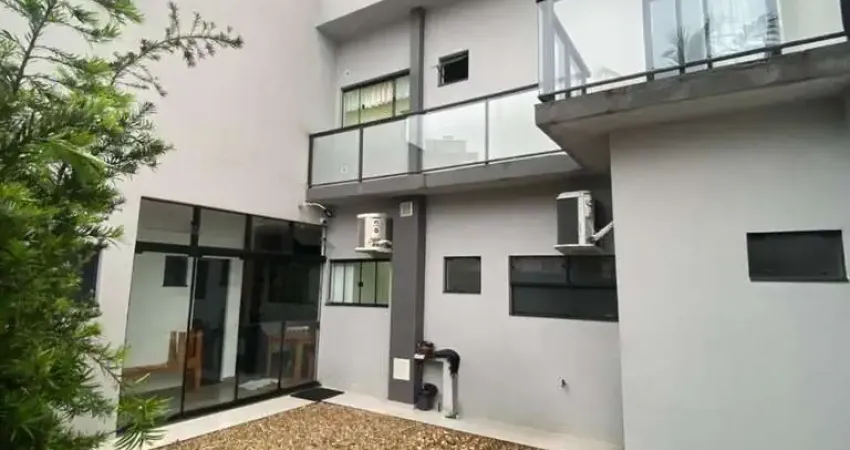 Casa à venda na Vila Operária, Itajaí