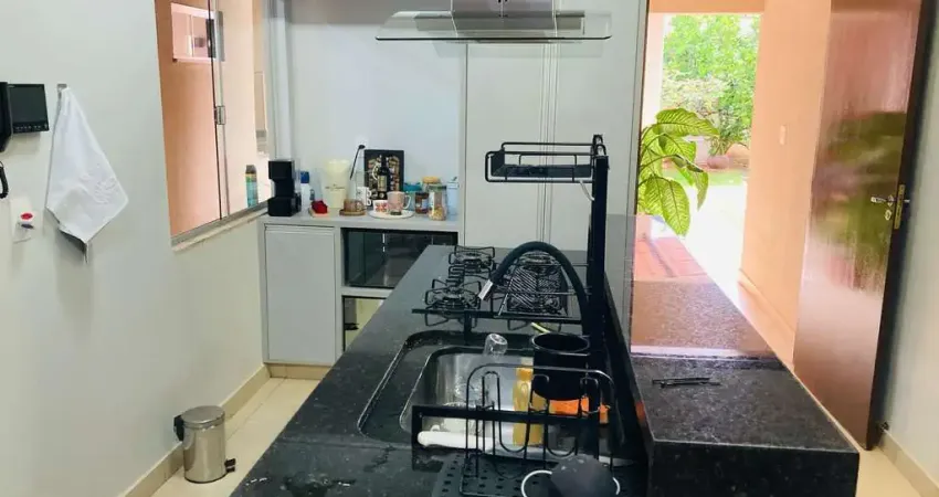 Casa com 3 quartos à venda na Rua J80, 10, Setor Jaó, Goiânia