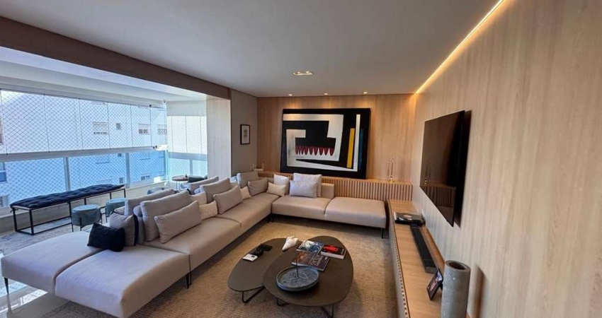 Apartamento de 4 Quartos a venda em frente o parque Flamboyant