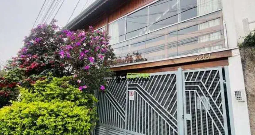 Casa com 3 dormitórios para alugar, 138 m² por R$ 4.220,00/mês - Jardim do Lago - Atibaia/SP