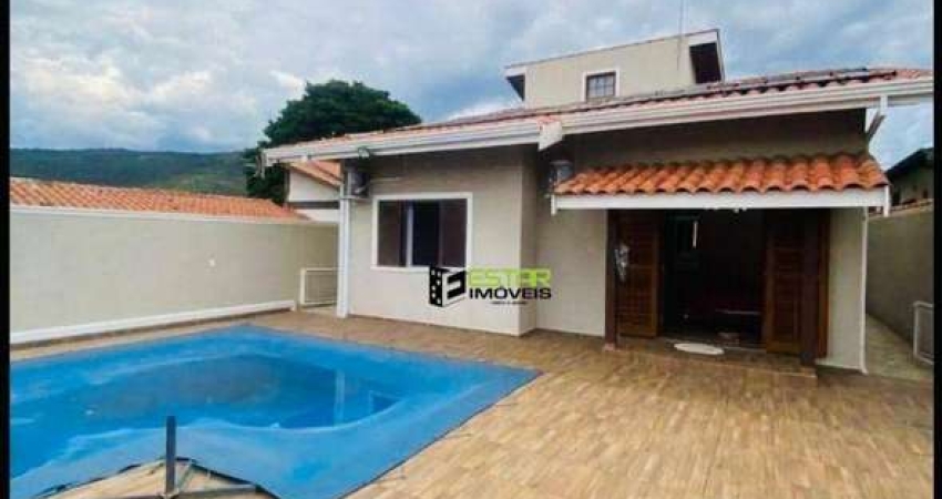 Casa térrea com 3 dormitórios à venda em Atibaia.