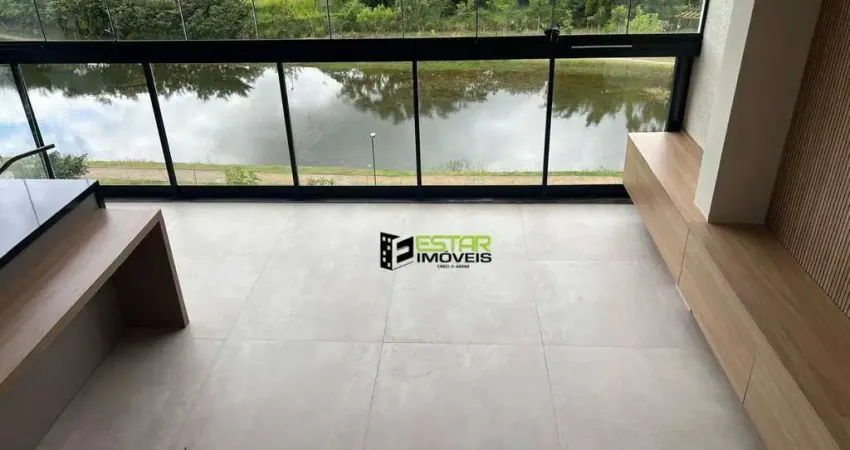 Cobertura com 3 quartos em Atibaia, 185 m², Locação e Venda no Condomínio Villa dos Lagos