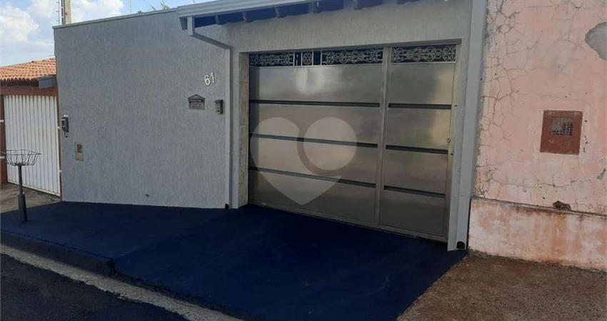 Casa com 3 quartos à venda na Maria Terezinha Castelo Branco Cruz, Parque Igaçaba, Araraquara